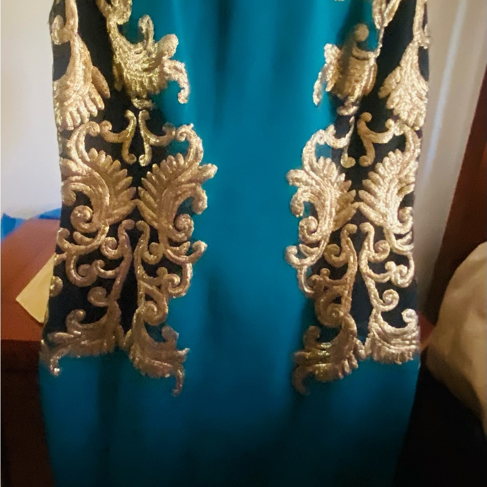 Tadashi Shoji Teal Dress with Gold Embroidery size  Medium cocktail party dress